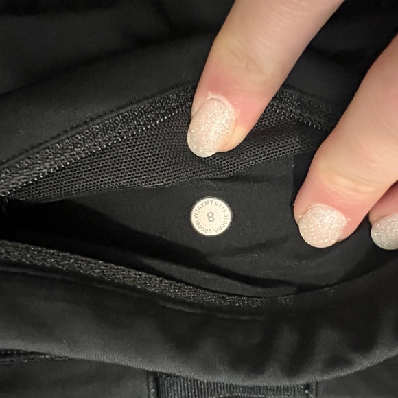 LULULEMON Speed Up Lined Short Size 8 - Picture 4 of 4